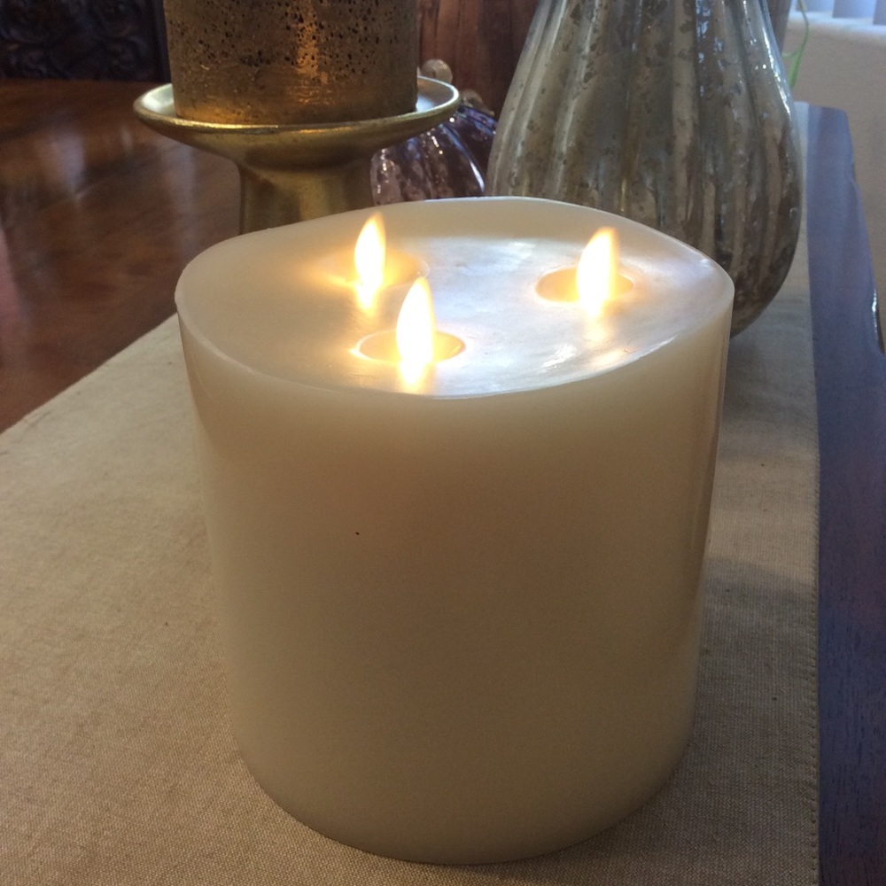 LightLi Flameless 3-Wick Pillar Candle